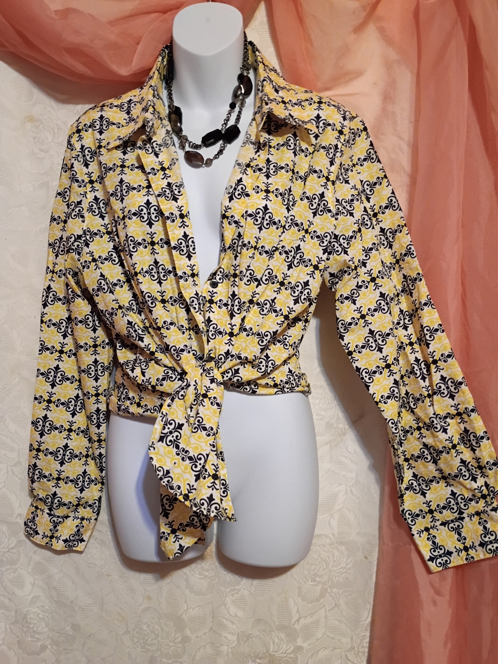 Foxcroft Ladies Yellow and Black Patterned Button Down Shirt Sz 14W